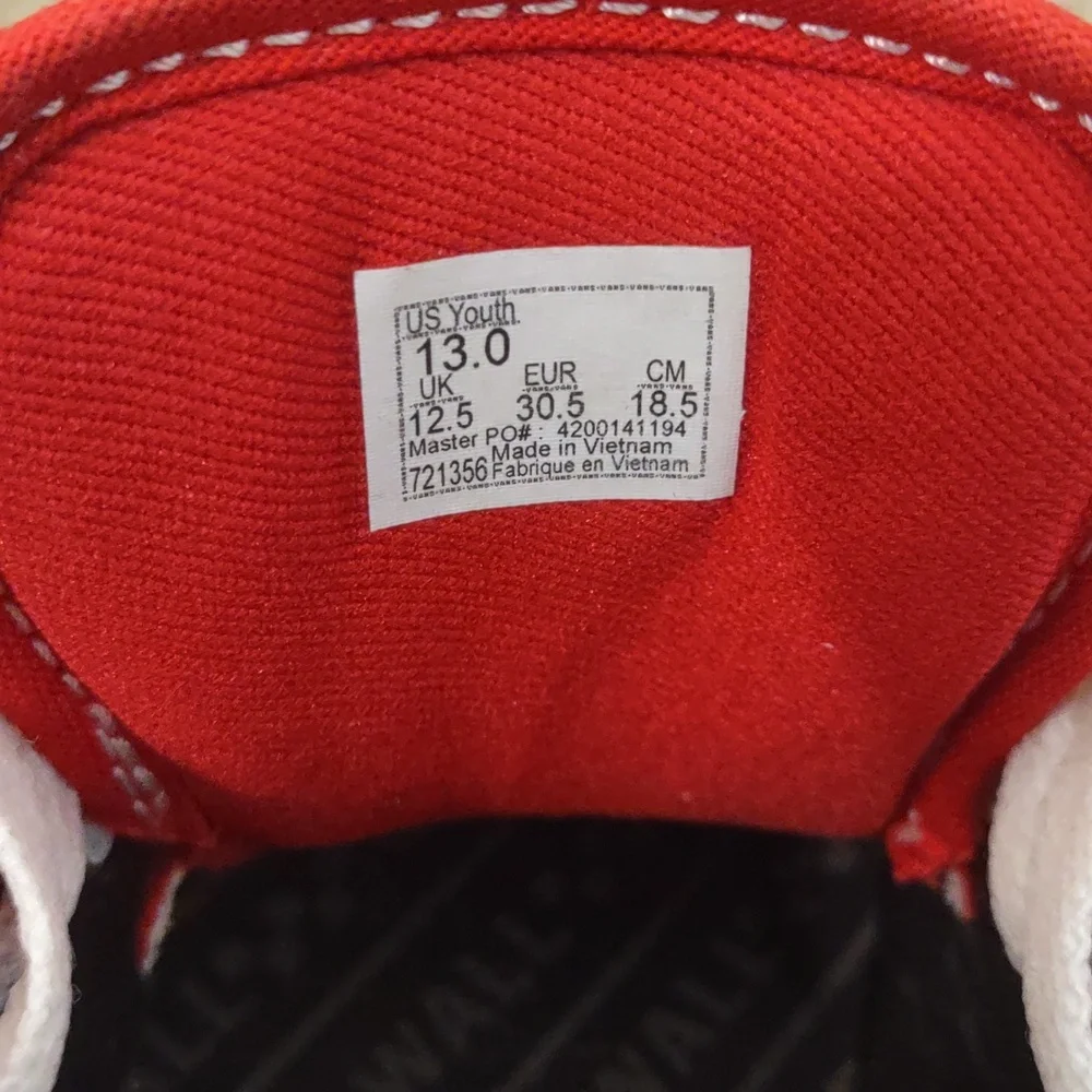 USED VANS LOW TOP TIE UP SHOE KIDS SIZE 13 COLOR RED HAS WEAR SEE ALL PHOTOS - Picture 8 of 10
